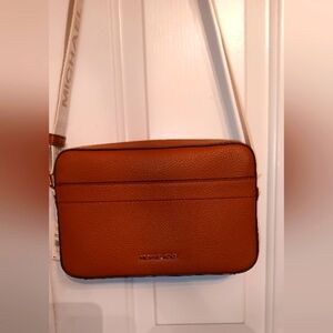 Michael Kors Crossbody Bag